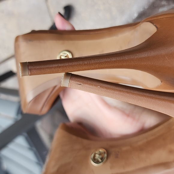 Michael Kors Shoes. - Picture 6 of 10